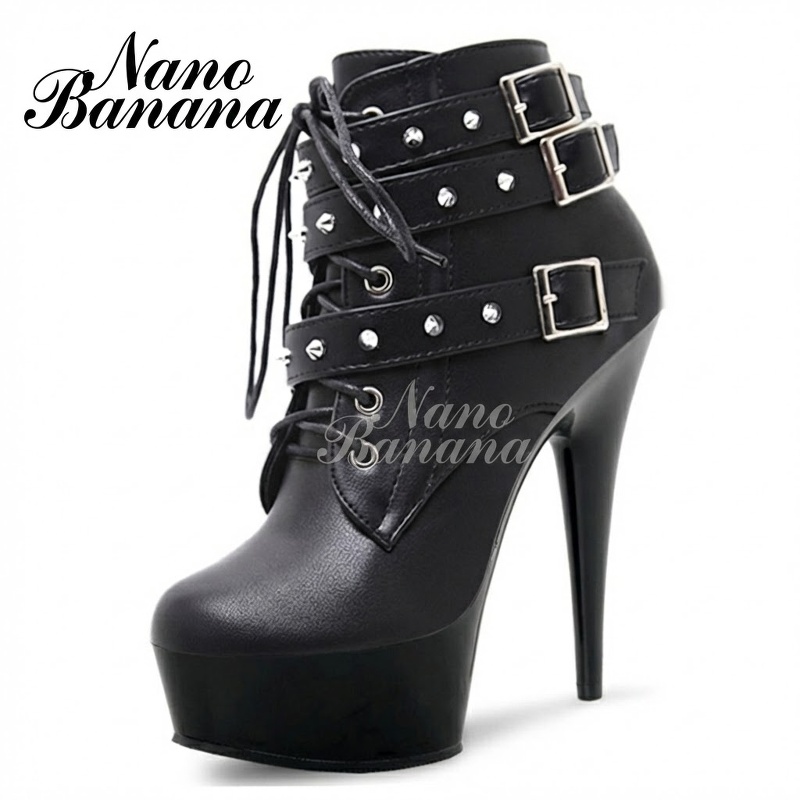 Boot Cao Gót Nữ Da Bóng Chiều Cao Đế Khoảng 13cm Cổ Ngắn Đính Đinh và Khóa Màu Đen, Trắng
