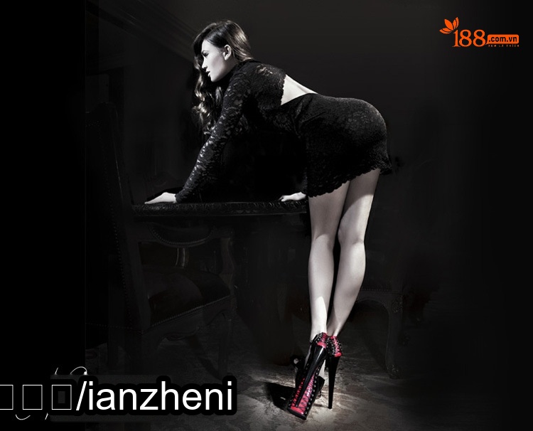 Boot Nữ Cổ Cao Qua Gối Đế Xuồng 20cm Gợi Cảm Màu Đen, Trắng, Đỏ chi tiết 9