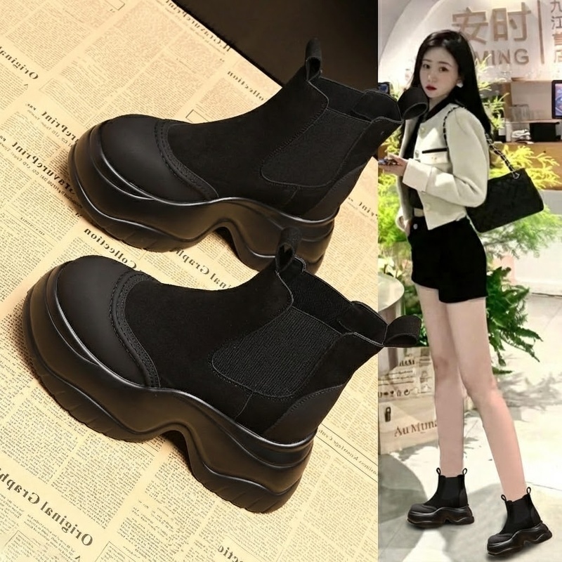 Boot Nữ Da Mờ Đế Dày Chiều Cao Đế Khoảng 7.5cm Màu Đen, Nâu