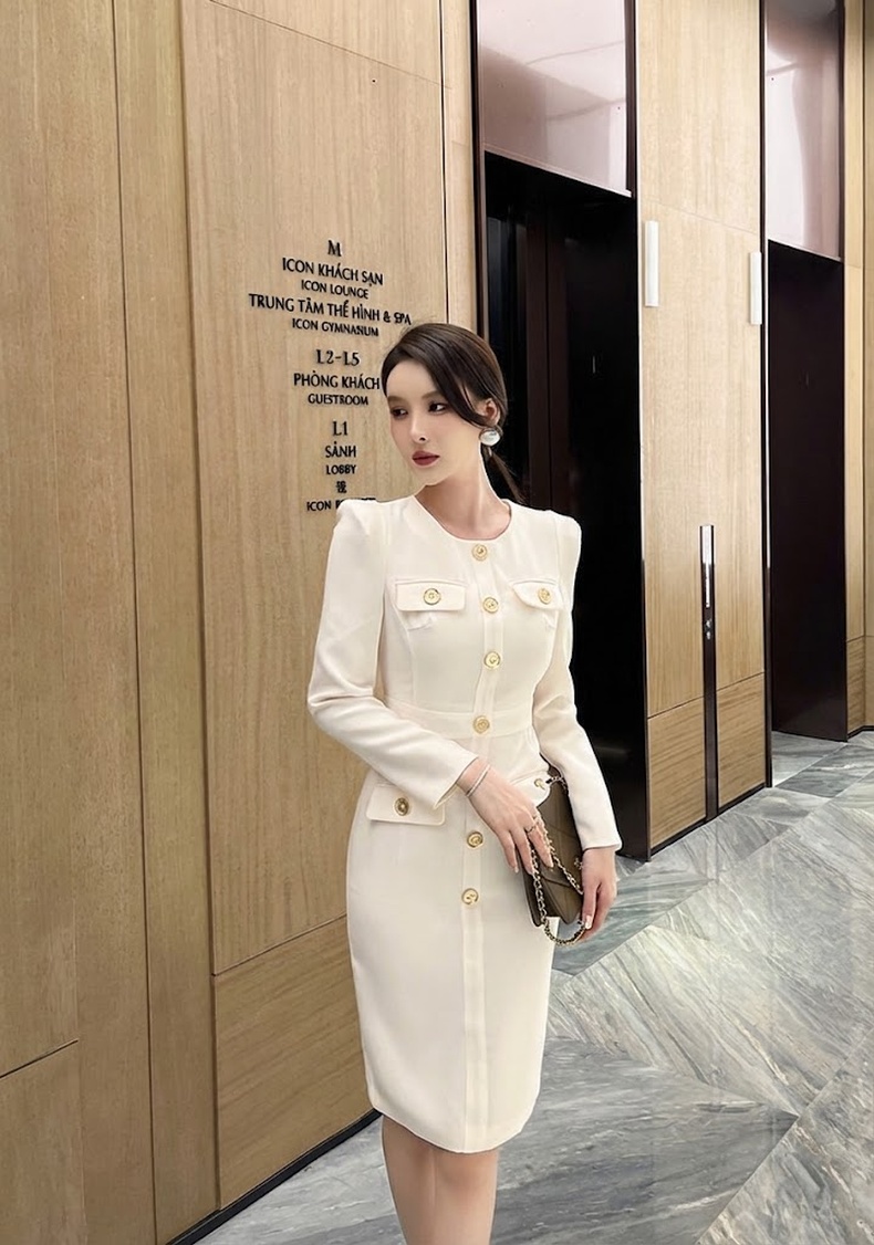 Đầm Ôm Body Nữ Tay Dài Cổ Tròn Thanh Lịch Màu Đỏ, Kem chi tiết 14