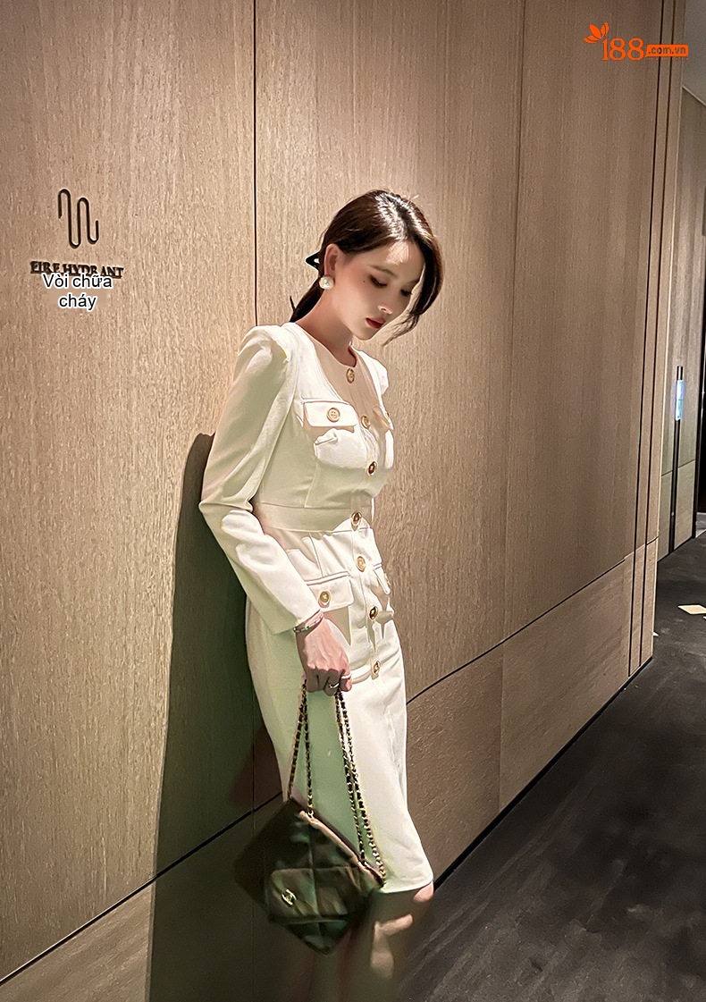 Đầm Ôm Body Nữ Tay Dài Cổ Tròn Thanh Lịch Màu Đỏ, Kem chi tiết 15