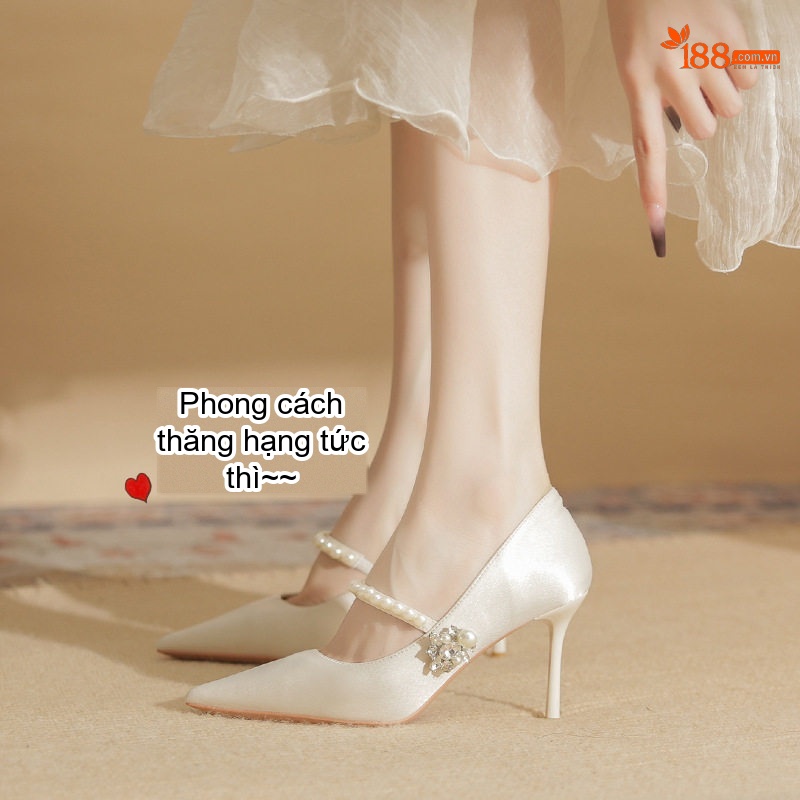 Giày Cao Gót Nữ Da Cừu Mũi Nhọn Chiều Cao Đế Khoảng 7cm Đính Đá và Ngọc Trai Màu Trắng, Đen