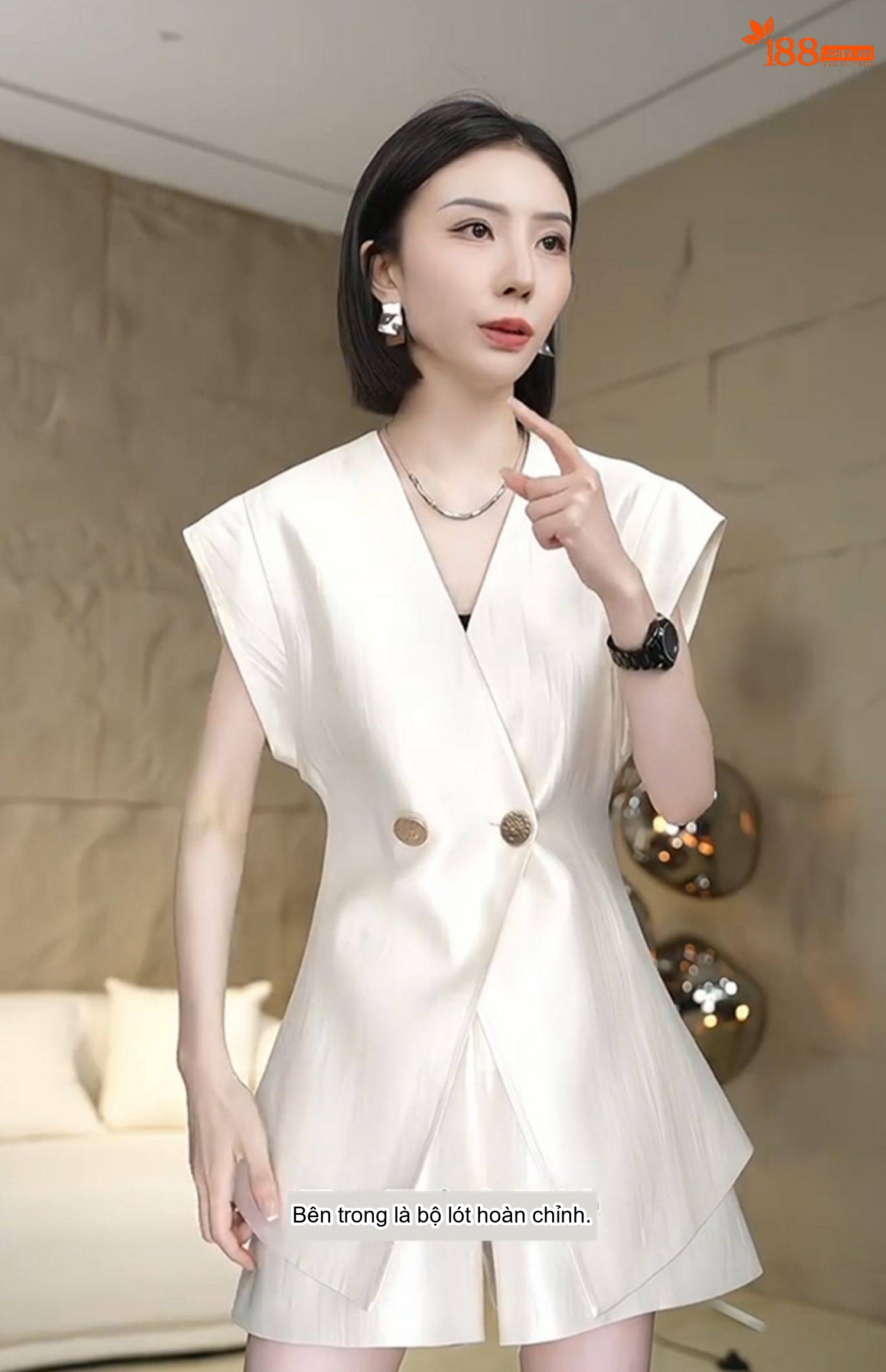 Set Áo Gile Quần Short Nữ Phong Cách Tiểu Thư Thanh Lịch Màu Trắng chi tiết 4