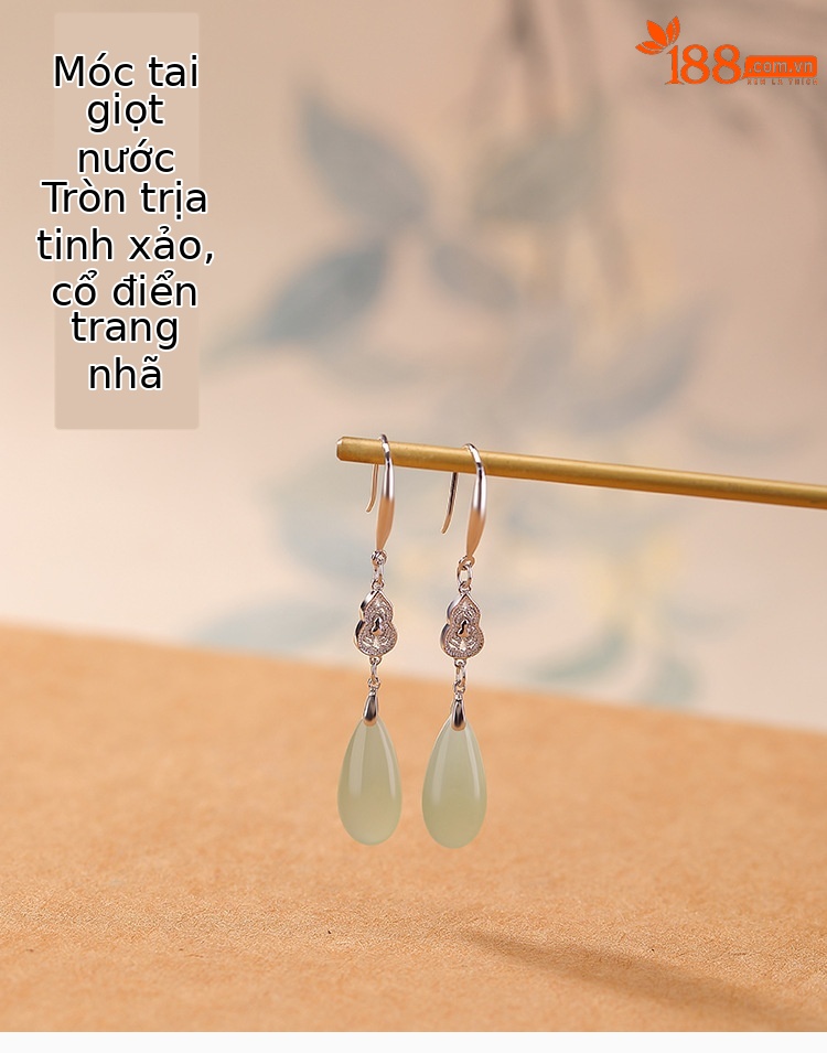 Bông tai bạc S925 dáng giọt nước dài vintage ngọc Hetian rỗng — một cặp chi tiết 1