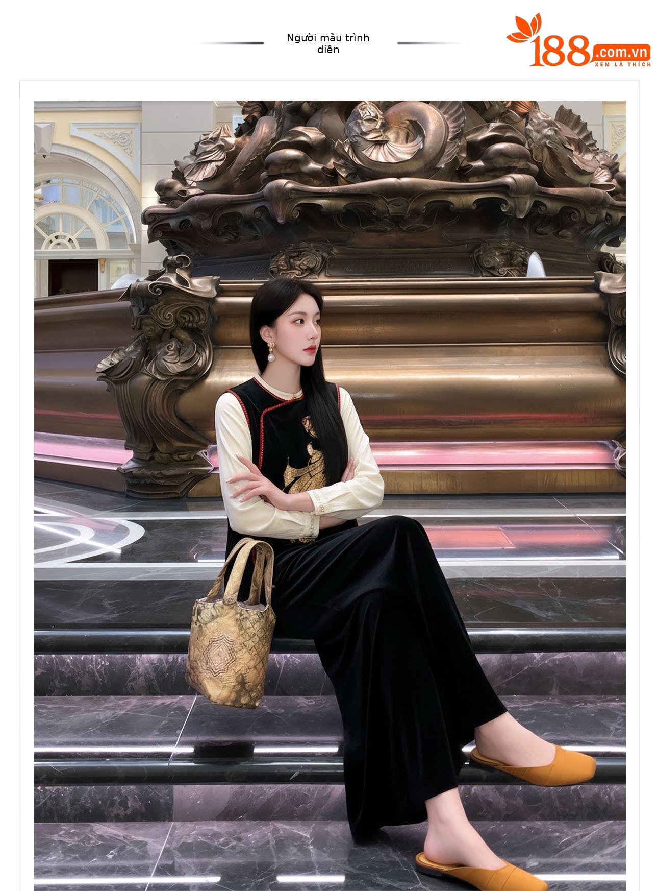 Bộ áo khoác không tay và chân váy nữ phong cách tân cổ điển thêu hoa — Đen nửa váy, Áo khoác đen chi tiết 1