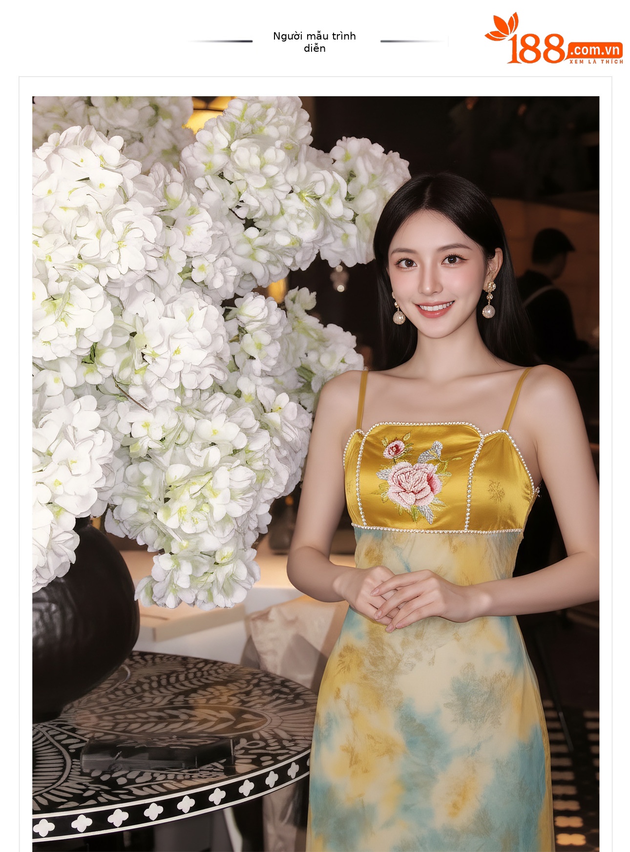 Bộ đầm dây tay không phối áo khoác thêu hoa văn cách tân cao cấp — bộ đồ, Đầu màu mơ, đầm dây chi tiết 1