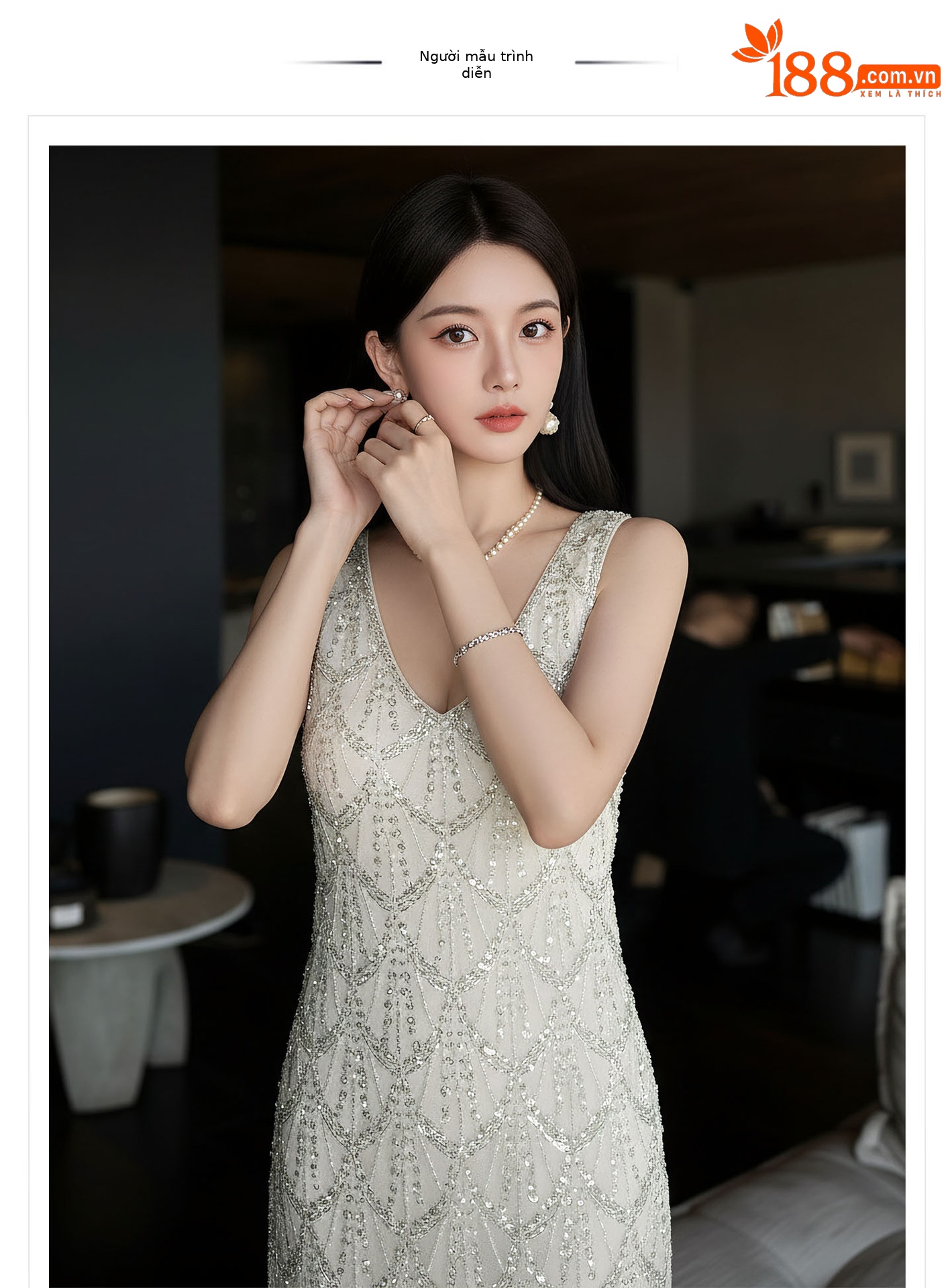 Đầm suông nữ midi tay lỡ phong cách cổ điển đính cườm — màu trắng ngà chi tiết 1