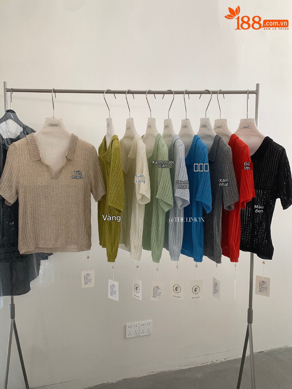 Áo thun nữ cổ polo phối ren họa tiết thắt nút tay ngắn — Đỏ thẫm, màu đen, trắng ngà, xanh nhạt chi tiết 27