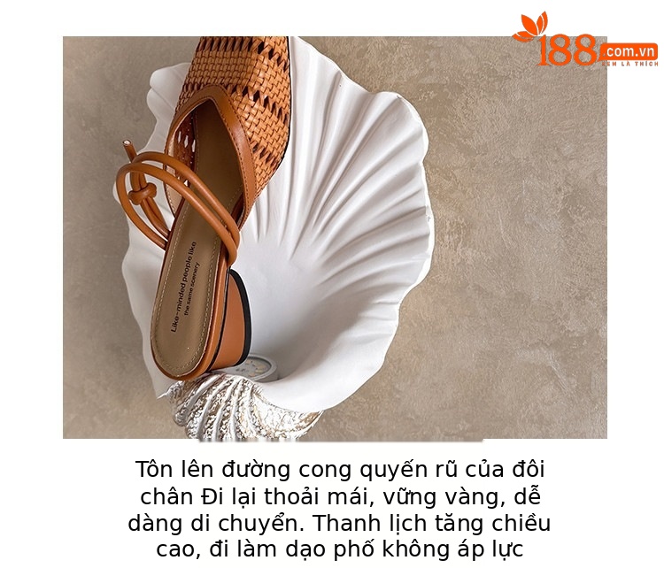 Dép sandal nữ da cừu mũi vuông gót thấp quai chữ V phối màu — màu nâu, Màu cà phê đậm, màu trắng ngà chi tiết 36