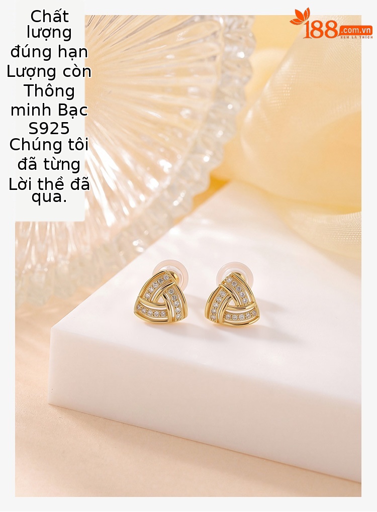 Khuyên tai kẹp bạc S925 mạ vàng hình tam giác phong cách tối giản — Bạc chi tiết 1