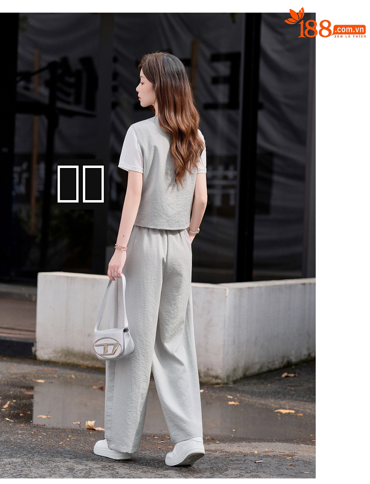 Bộ ba món mùa hè nữ gồm áo thun cổ tròn, áo vest cổ V và quần ống rộng — màu đen, màu xám chi tiết 20