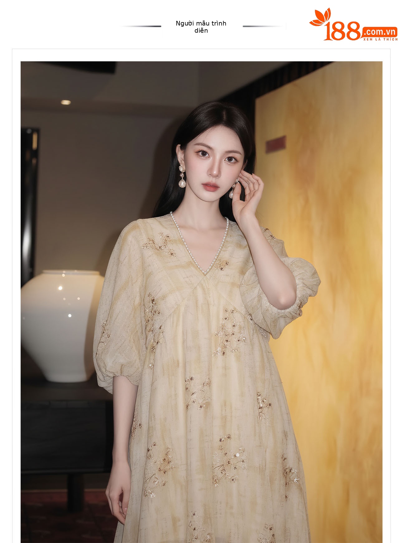 Đầm maxi nữ thắt eo phong cách Tân Trung Hoa, tay ngắn, cổ viền ren, thêu hoa tinh tế — màu trắng ngà chi tiết 1