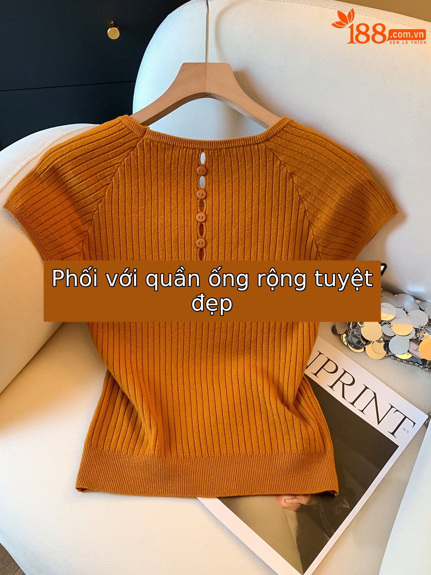 Áo thun nữ tay ngắn dệt kim mát lạnh, phom vai suông, thiết kế lưng khoét — Hồng