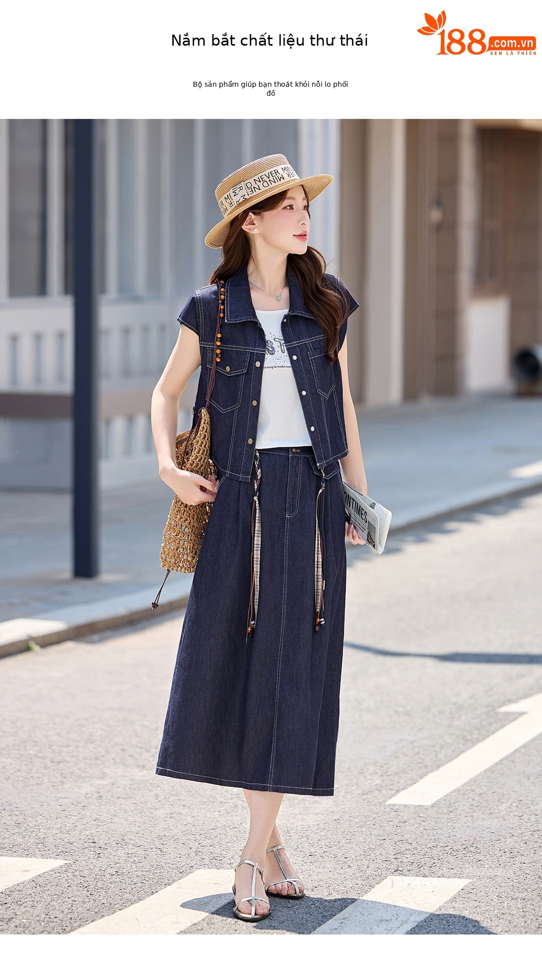 Bộ váy denim ba mảnh gồm áo khoác vest không tay, áo hai dây và chân váy midi — Màu ảnh chi tiết 8