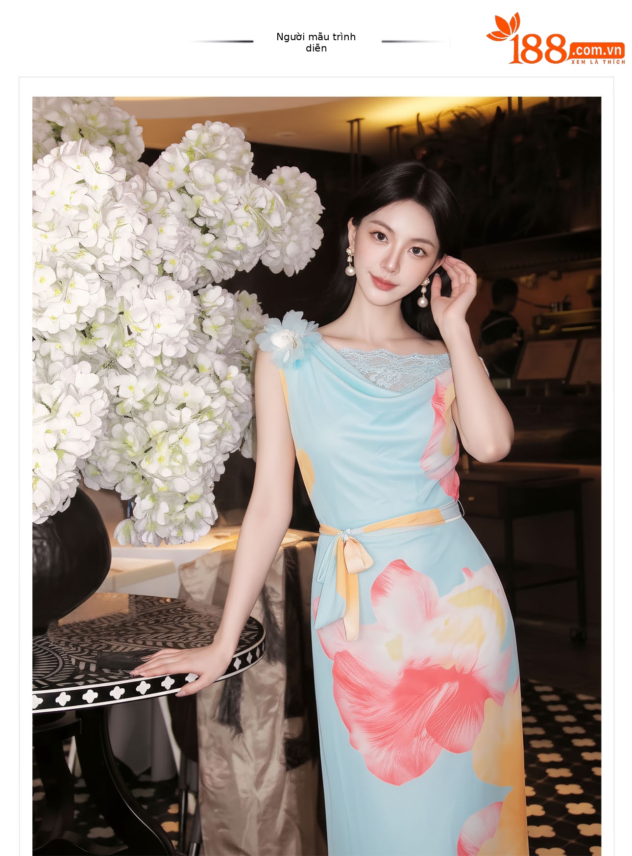 Đầm maxi nữ thắt eo phong cách tân cổ điển họa tiết in hoa dây rua — màu xanh nhạt chi tiết 1
