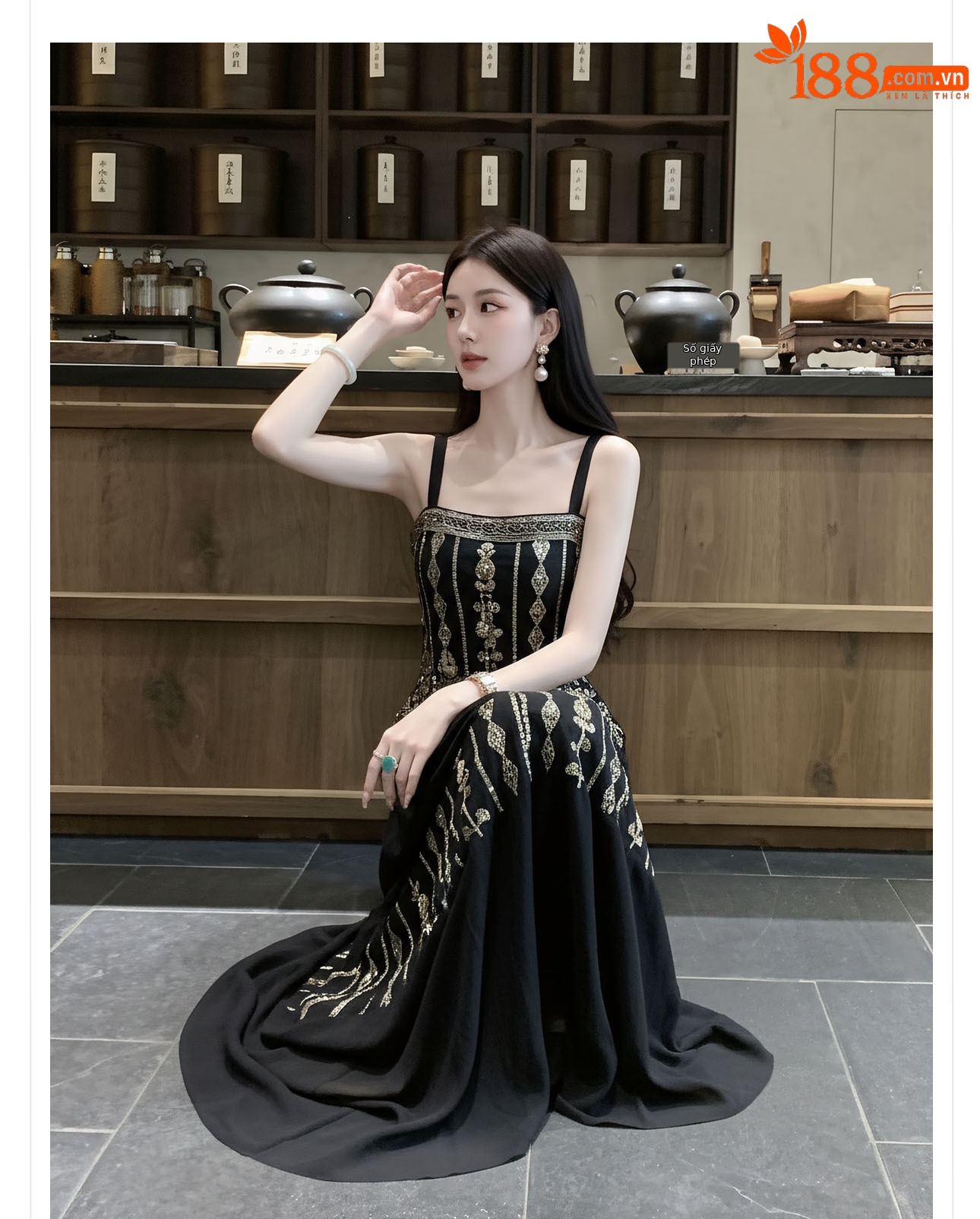 Đầm maxi nữ thắt eo phong cách tân cổ điển đính kết cườm thêu hoa — màu đen chi tiết 7