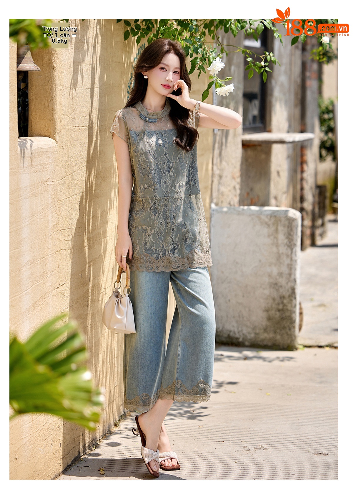 Bộ quần áo hai mảnh gồm áo phối ren và quần jeans ống rộng nữ — Màu ảnh chi tiết 13