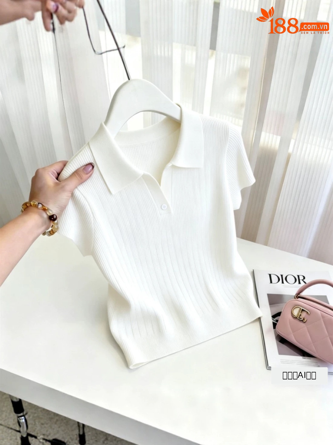 Áo thun nữ cổ Polo tay ngắn chất liệu sợi mát mặc ngoài — trắng