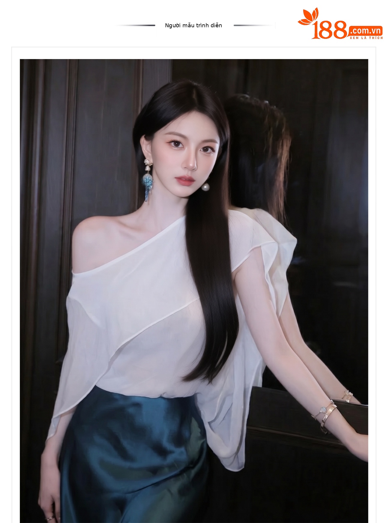 Áo sơ mi nữ cổ yếm tay ngắn phối ren trắng ngà — màu trắng ngà chi tiết 1