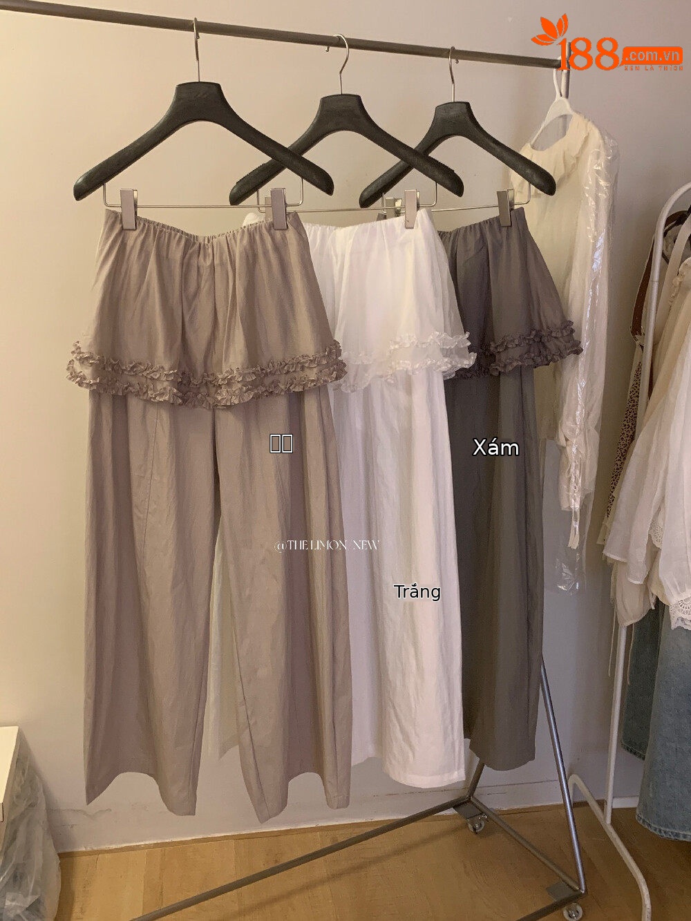 Quần culottes nữ ống rộng cạp cao phong cách Hàn Quốc, thiết kế giả hai lớp viền bèo nhún — màu trắng, màu xám, màu kaki chi tiết 15