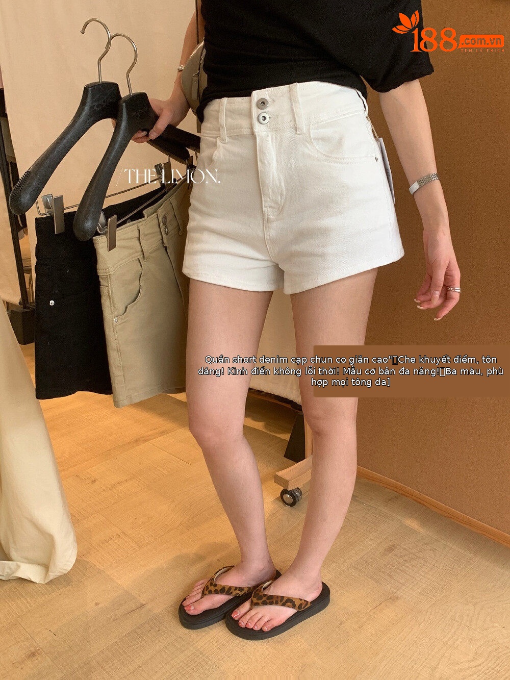 Quần short jean nữ lưng cao thiết kế hai khuy, dáng ôm gọn, phối màu cơ bản — màu đen, trắng ngà, màu kaki chi tiết 12