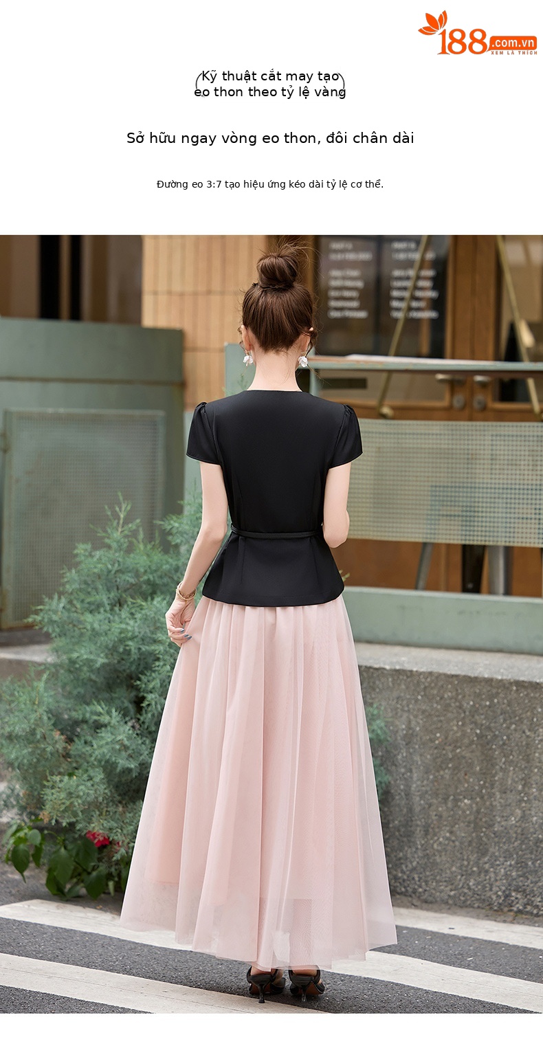 Bộ váy hai mảnh nữ cổ V thắt dây eo, áo sơ mi phối chân váy midi — màu đen chi tiết 9