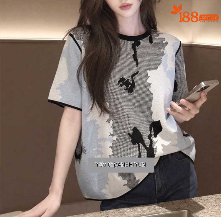 Áo thun nữ cổ tròn tay lỡ phong cách casual rộng rãi — Màu ảnh chi tiết 1