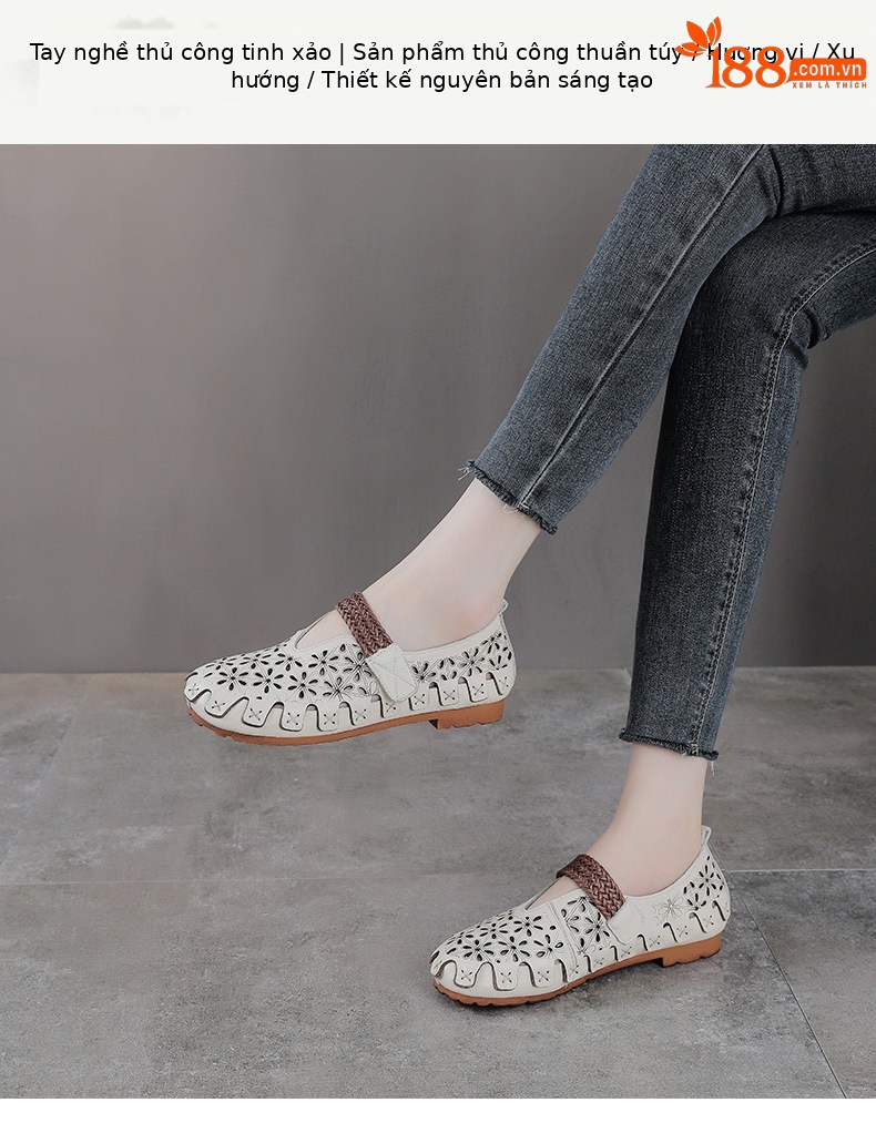 Sandal nữ da bò thật đế bệt phong cách retro họa tiết rỗ — màu trắng chi tiết 1