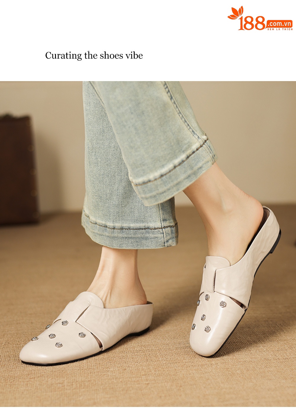 Dép sandal nữ quai chữ V mũi hoa bọc đầu, gót thấp 4 cm, da cừu thời trang — đen chi tiết 6