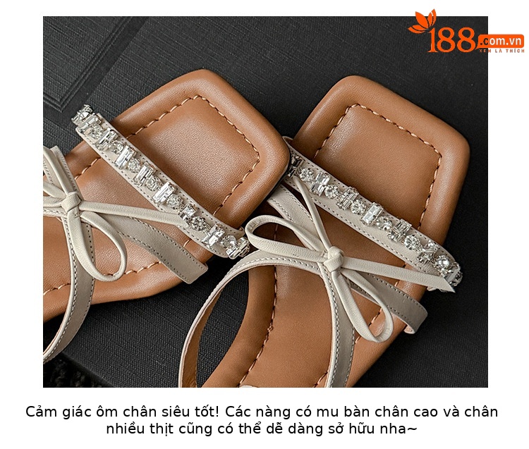Sandal cao gót nữ mũi vuông đính đá pha lê, quai ngang nơ bướm, gót 9 cm — màu đen, Rượu vang đỏ, màu trắng ngà chi tiết 2