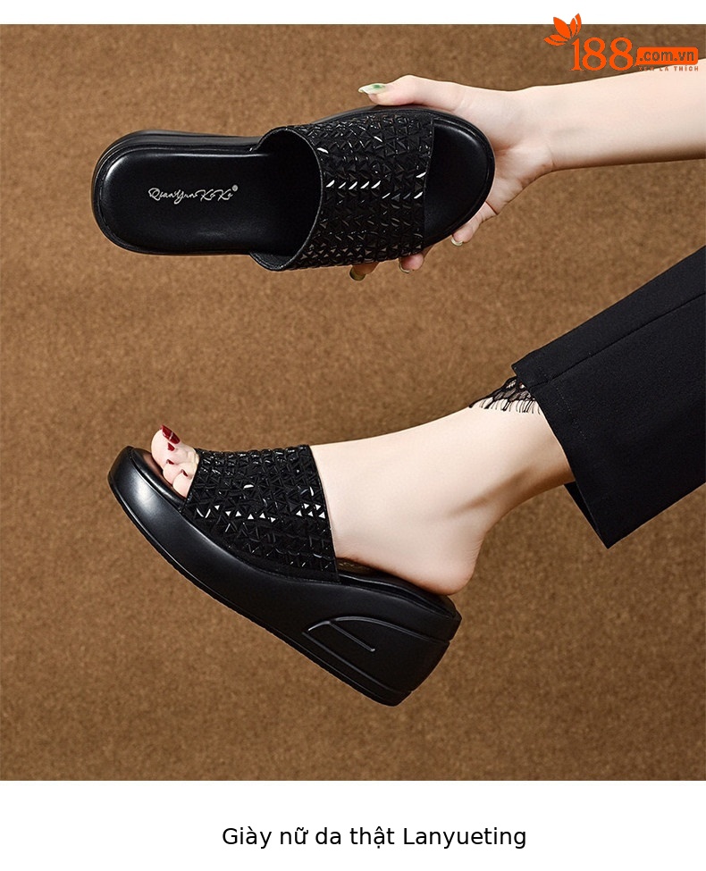 Dép sandal nữ đế xuồng bít mũi đính đá pha lê quai chữ V — màu đen chi tiết 5