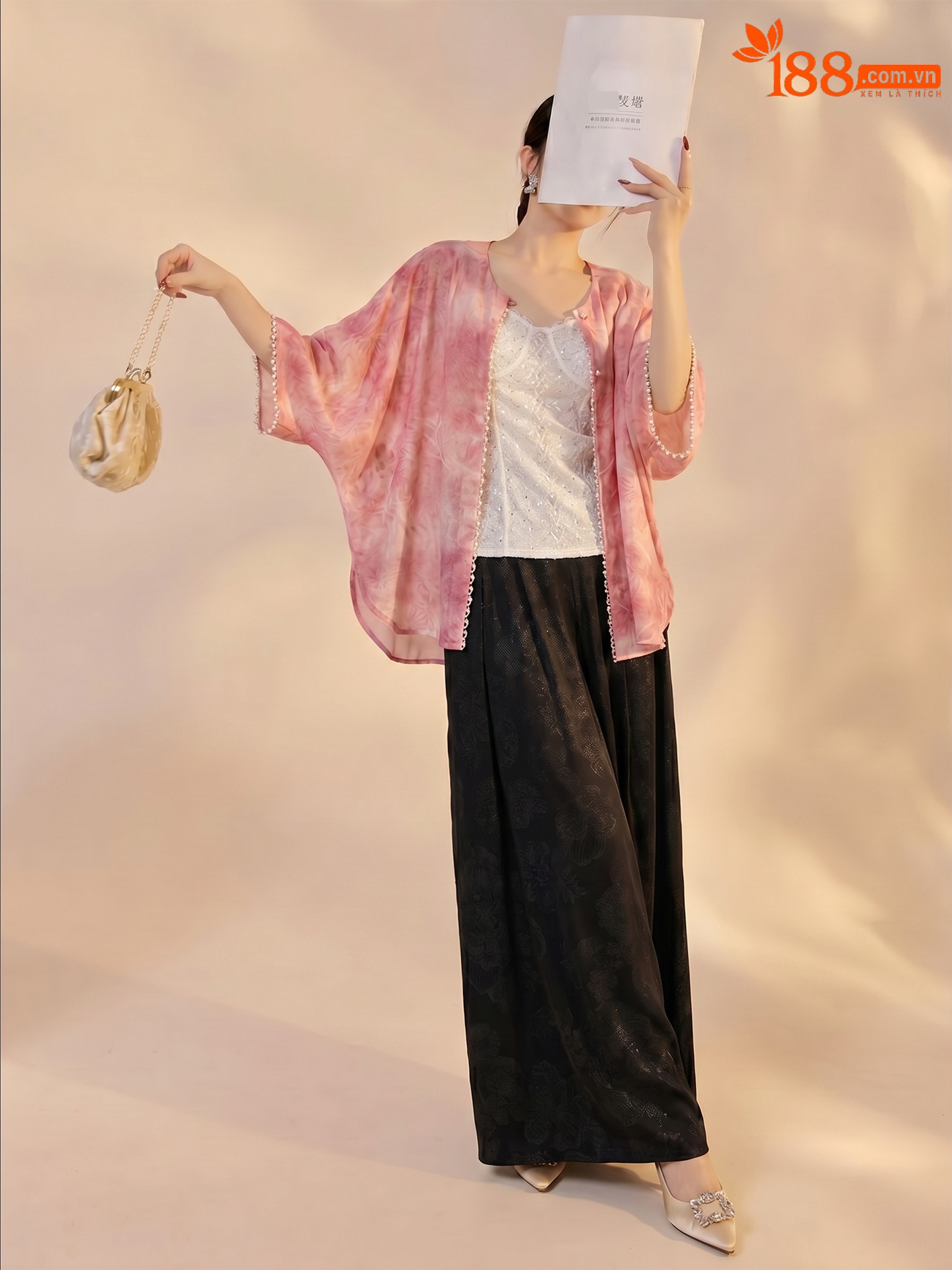Áo cardigan mùa hè mỏng nhẹ thoáng khí, họa tiết in chống nắng đính cườm, dáng rộng — Xanh da trờicolor, Thái Đường