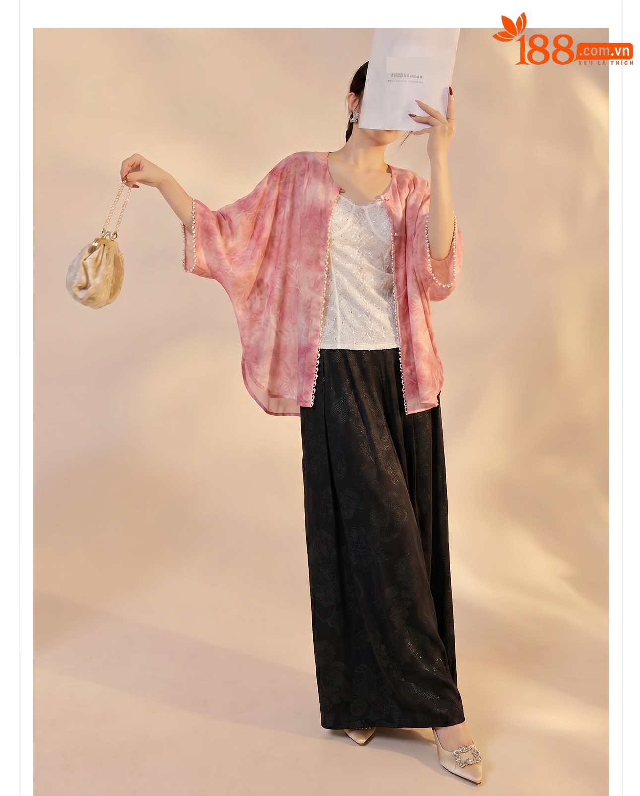 Áo cardigan mùa hè mỏng nhẹ thoáng khí, họa tiết in chống nắng đính cườm, dáng rộng — Xanh da trờicolor, Thái Đường chi tiết 12