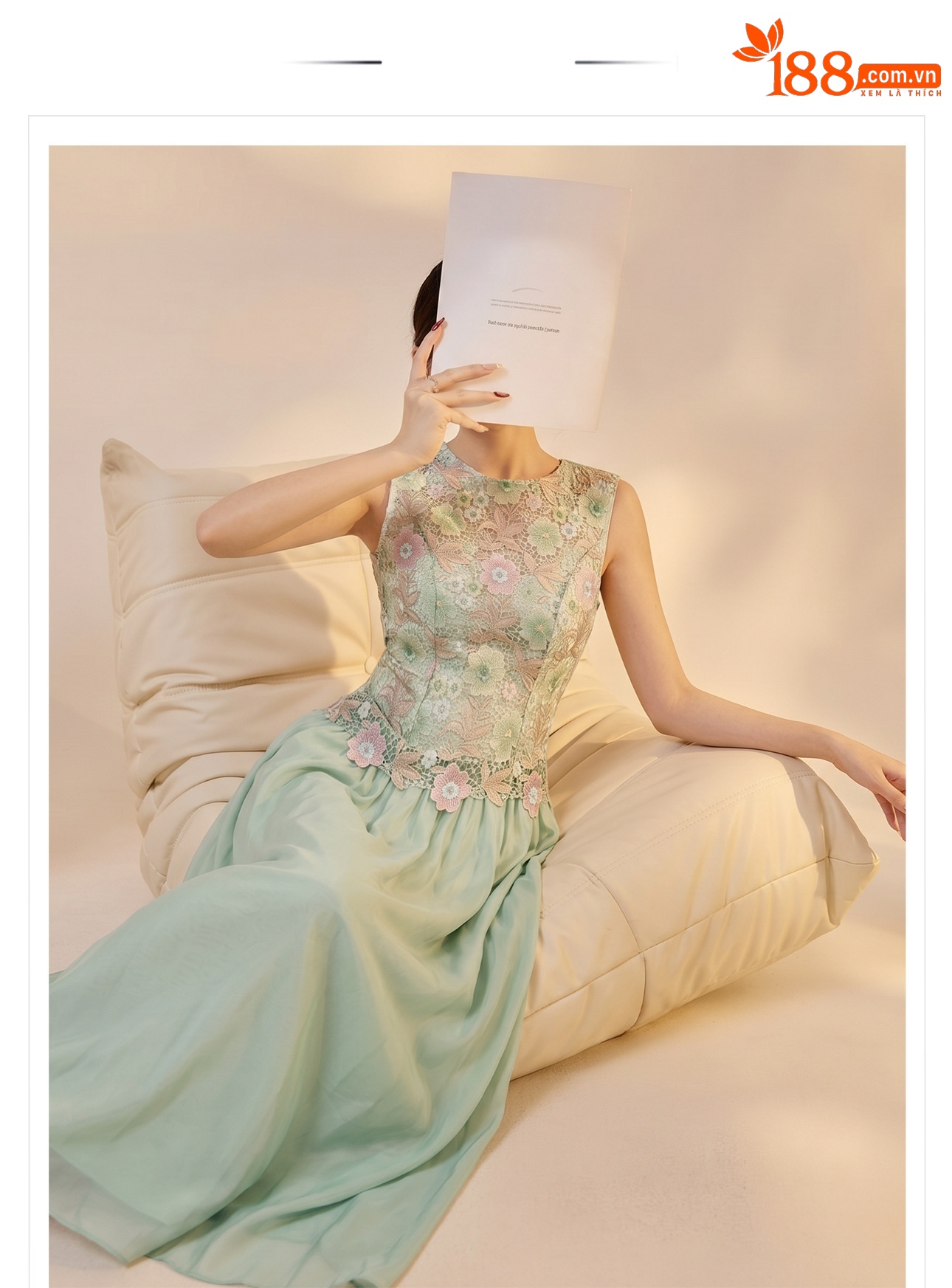 Đầm maxi thêu hoa ren nổi — Xanh lá cây nhạtcolor chi tiết 1