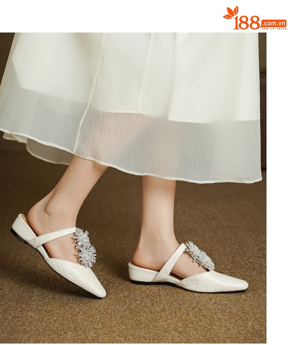 Dép sandal nữ xỏ ngón đế bệt mũi nhọn đính đá pháo hoa họa tiết hoa — Màu caramel cừu lật chi tiết 9