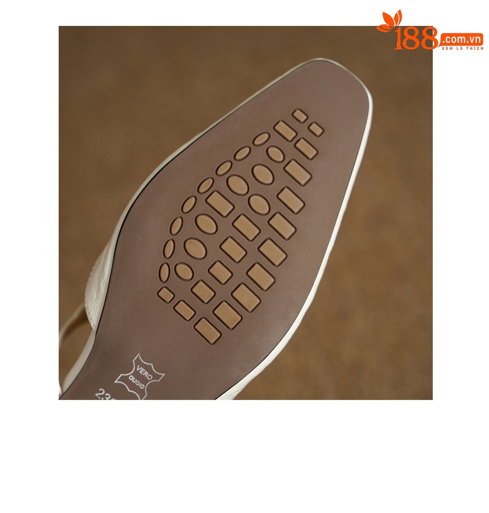 Dép sandal nữ xỏ ngón đế bệt mũi nhọn đính đá pháo hoa họa tiết hoa — Màu caramel cừu lật chi tiết 20