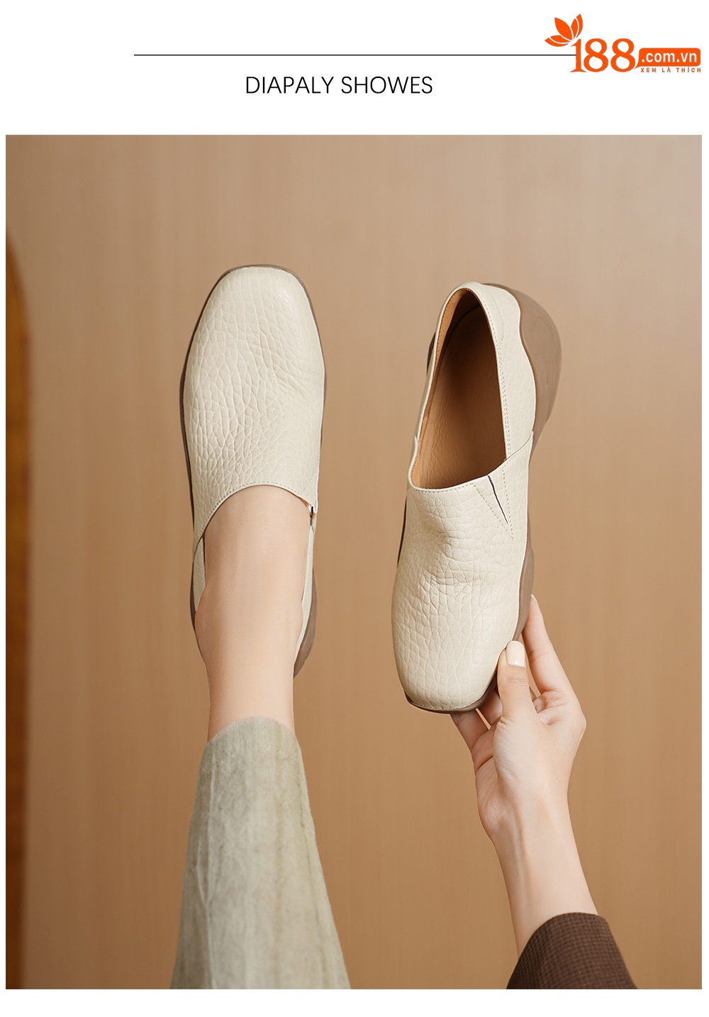 Giày loafer nữ da dê mũi tròn, gót trung 3 cm, hoa nổi, phong cách cổ điển — đen chi tiết 4