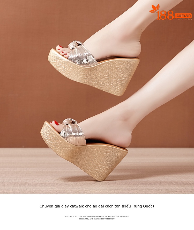 Dép sandal nữ xỏ ngón đế xuồng miệng cá, đế bánh xốp dày 11 cm, cỡ lớn 33–41 — Màu đen 11 cm, Vàng 11 cm chi tiết 10