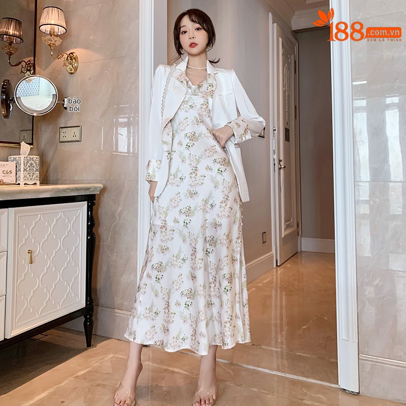 Set công sở nữ áo vest hai mảnh kèm đầm satin dây mảnh — Màu trắng