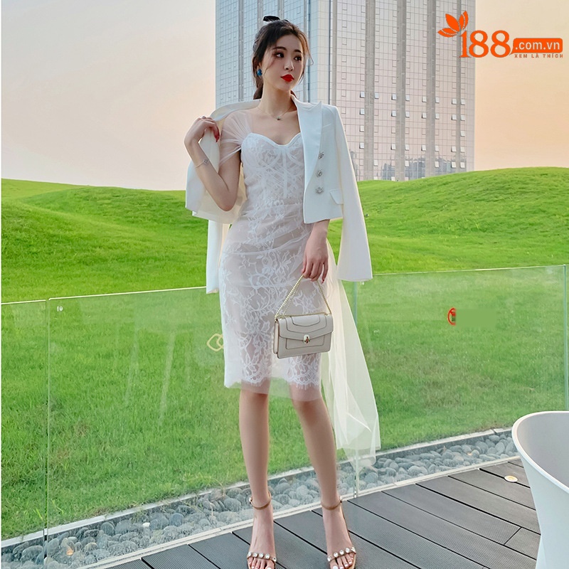 Đầm lưới cổ yếm thắt eo phong cách Pháp — Màu đen