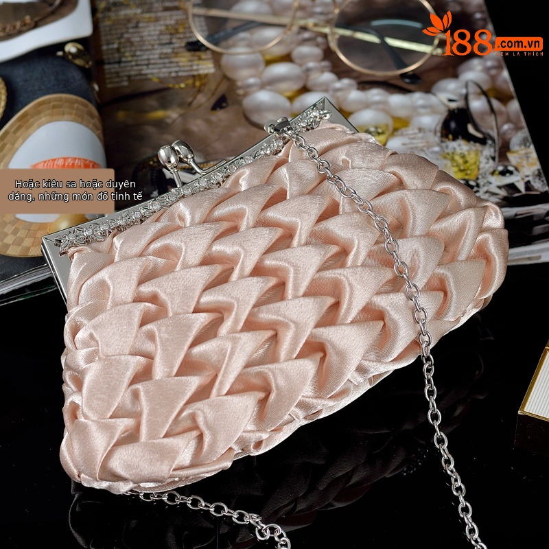 Túi clutch nữ satin xếp ly dạ tiệc cầm tay mềm — Dây xích sắt màu đỏ/Nguyên Bản, Dây xích sắt màu đen/Nguyên Bản, Màu Sâm Panh/Chuỗi sắt nguyên bản, Màu đen lớn kèm dây xích sắt