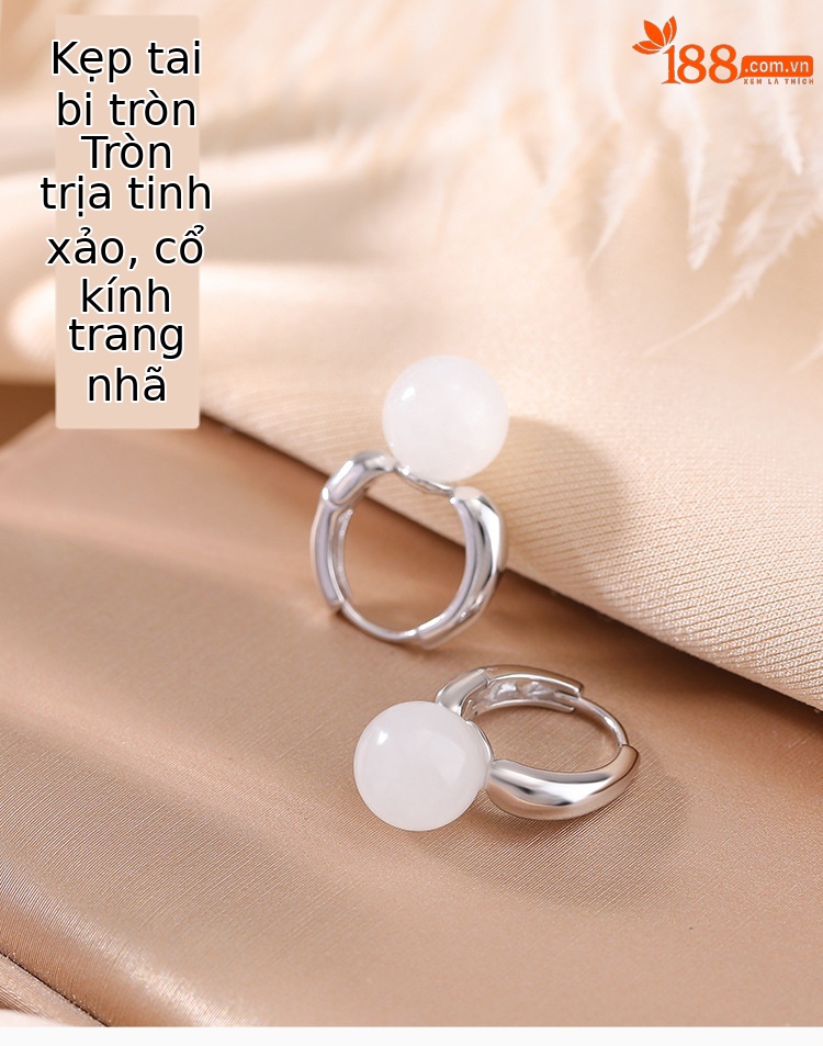 Bông tai kẹp bạc S925 đính ngọc trắng Hetian hạt tròn phong cách đơn giản thời trang — Một cặp chi tiết 1