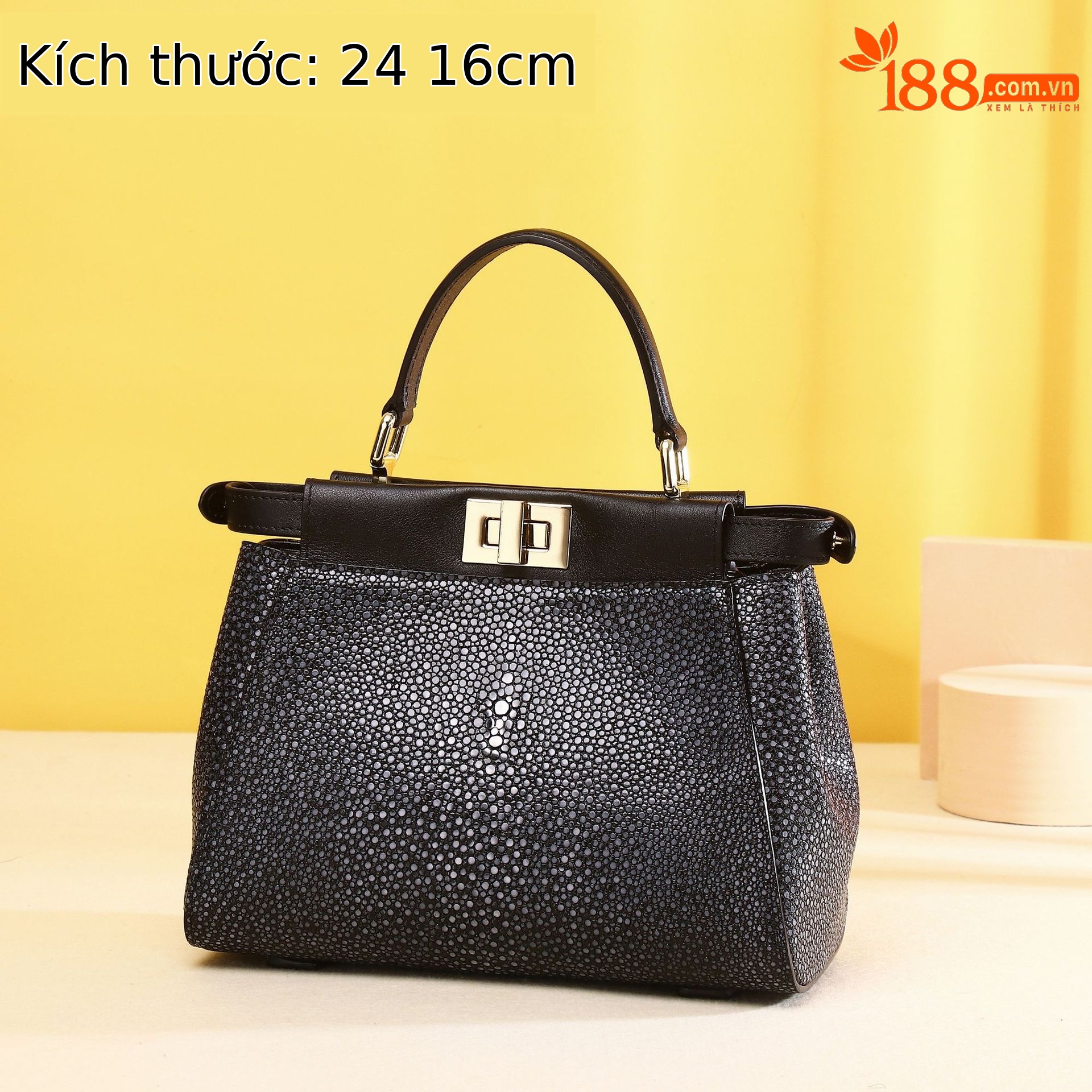 Túi đeo chéo nữ họa tiết cá ngọc trai bóng cổ điển, quai xích thanh lịch