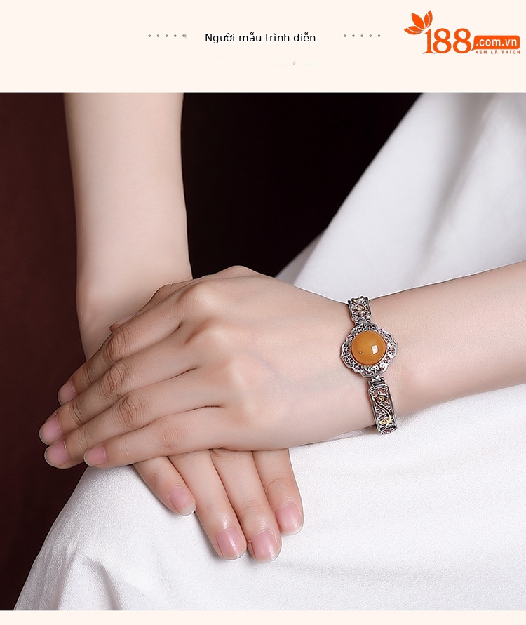 Vòng tay nữ bạc S925 đính charm sáp ong mặt trứng hoa mẫu đơn phong cách quốc gia cao cấp — Một chiếc chi tiết 5