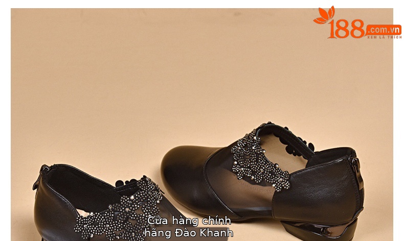 Sandal da bò lưới thoáng mũi tròn đế bệt cho nữ — Màu đen da bò chi tiết 31