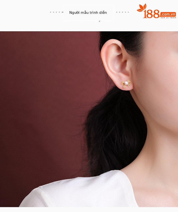 Khuyên tai nữ bạc S925 mạ vàng đính ngọc trai nước ngọt hình nơ rỗng tinh tế — Một cặp chi tiết 3