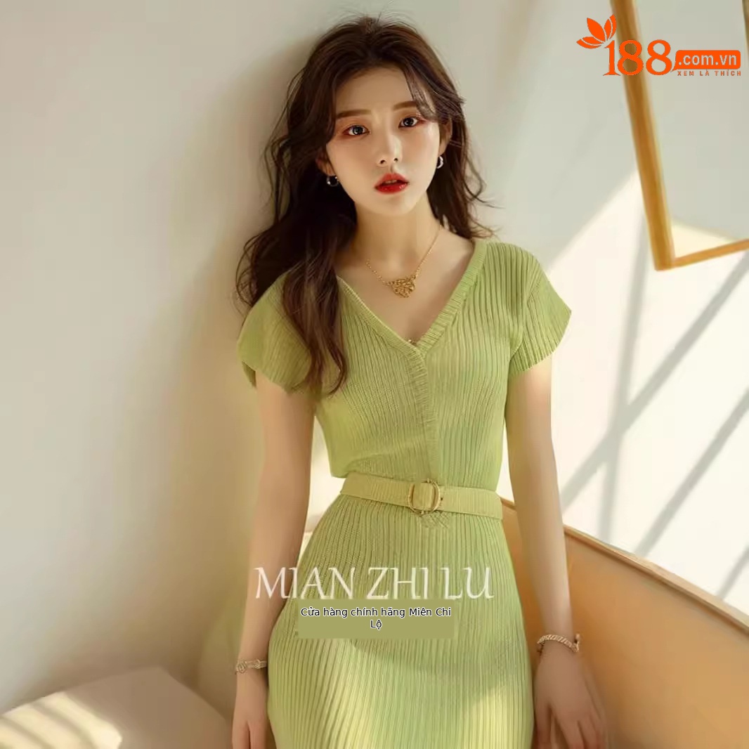 Đầm dệt kim xanh lá dáng suông midi phong cách Hàn Quốc tôn dáng đi làm mùa hè — Màu xanh lá