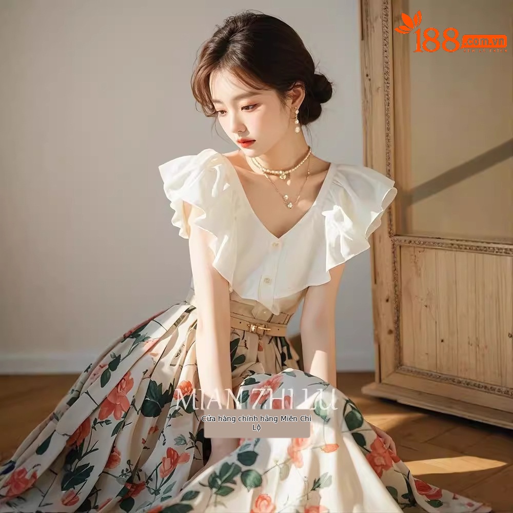 Bộ váy mùa hè nữ phong cách Hàn Quốc áo sơ mi kiểu Chanel kết hợp chân váy hoa — Áo, Hoa trắng