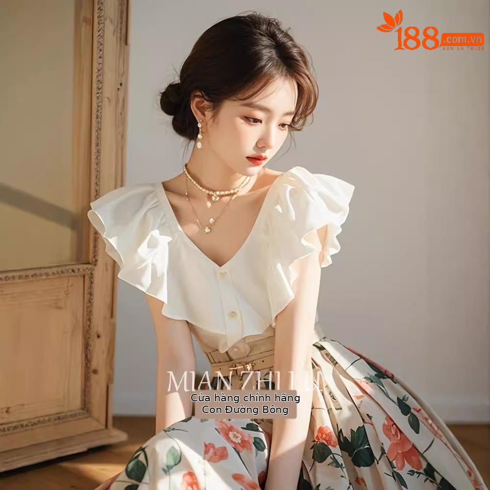 Bộ váy mùa hè nữ phong cách Hàn Quốc áo sơ mi kiểu Chanel kết hợp chân váy hoa — Áo, Hoa trắng