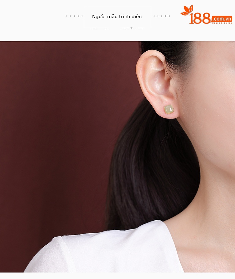 Bông tai bạc S925 mạ vàng đính đá vuông phong cách cổ điển — Một cặp chi tiết 3